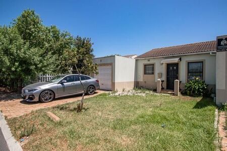 2 Bedroom House in Victoria Park