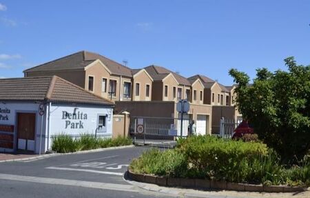 2 Bedroom Duplex in Brackenfell Central