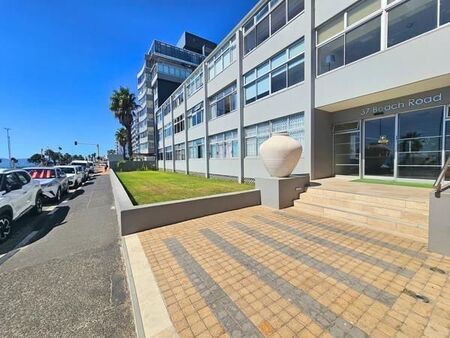 Studio Apartment in Mouille Point