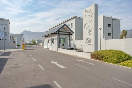 1 Bedroom Flat in Amstelhof