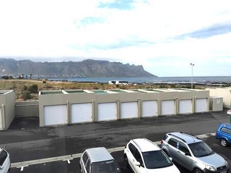 2 Bedroom Apartment in Gordons Bay Central