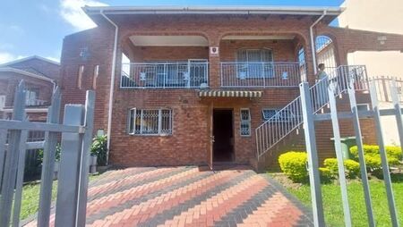 2 Bedroom Apartment in Arena Park