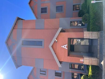 1 Bedroom bachelor to rent in Langenhovenpark, Bloemfontein