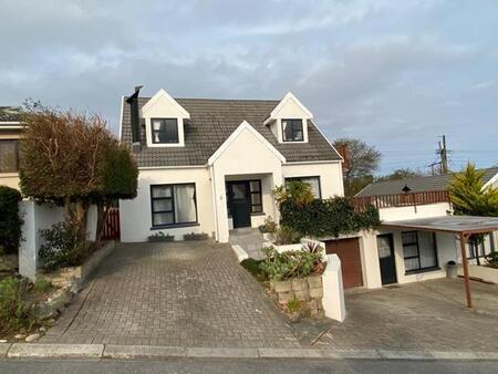 4 Bedroom House in King George Park