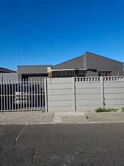 3 Bedroom House in Morgenster