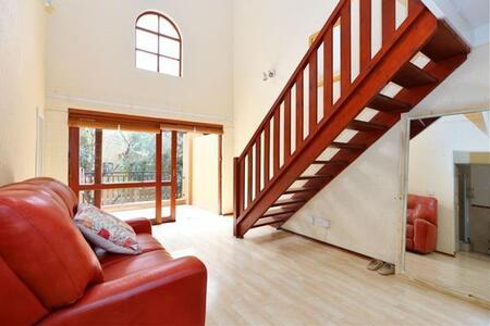 2 Bedroom Apartment in Sunninghill