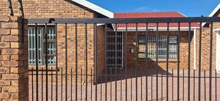 3 Bedroom Townhouse in Strubenvale
