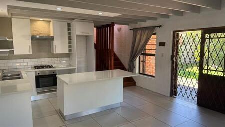 1 Bedroom House in Aston Bay