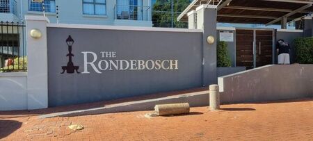 2 Bedroom apartment to rent in Rondebosch, Cape Town