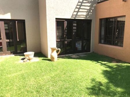 2 Bedroom apartment to rent in Lonehill, Sandton
