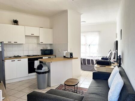 1 Bedroom bachelor to rent in Ferndale, Brackenfell