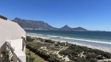 2 Bedroom apartment to rent in Lagoon Beach, Milnerton