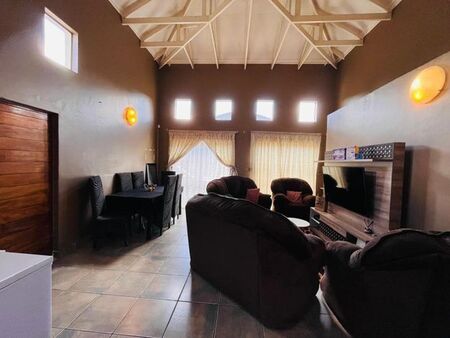 3 Bedroom townhouse - freehold to rent in Reyno Ridge, Witbank