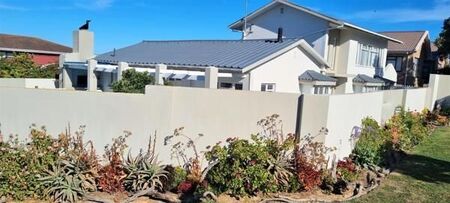 5 Bedroom House in Klein Brak Rivier