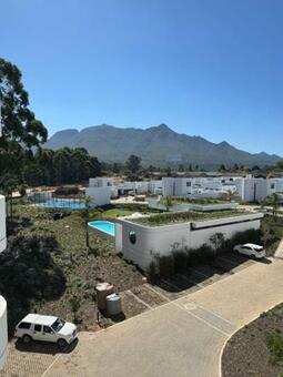 2 Bedroom Apartment in Heather Park