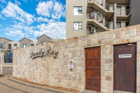 1 Bedroom Apartment in Table View