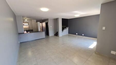 3 Bedroom Townhouse in Silver Oaks