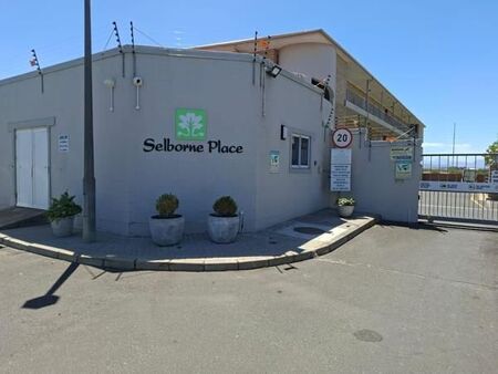 2 Bedroom Apartment in Uitzicht