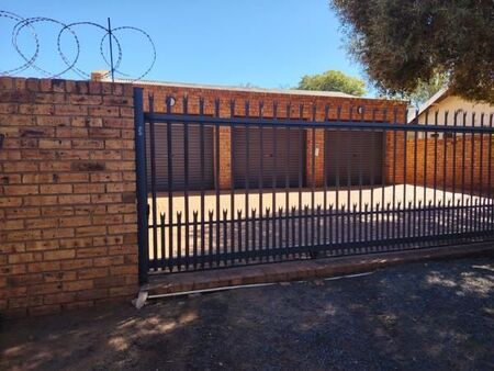 4 Bedroom House in Postmasburg