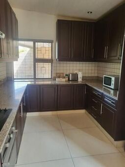 3 Bedroom House in Moseley