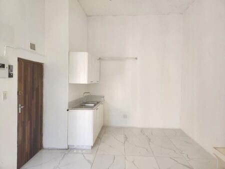 Studio apartment in Crossmoor