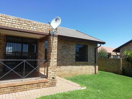 2 Bedroom Townhouse in Riversdale