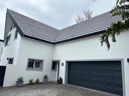 4 Bedroom House in St Francis Bay