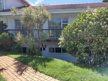 1 Bedroom bachelor to rent in La Lucia, Umhlanga
