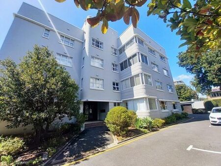 2 Bedroom apartment to rent in Rondebosch, Cape Town
