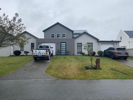 3 Bedroom house to rent in Kraaibosch Country Estate, George