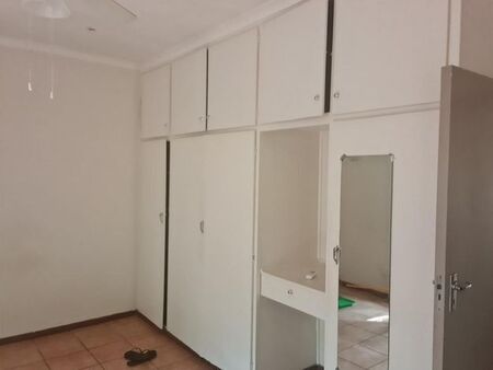 2 Bedroom house to rent in Glen Anil, Durban North