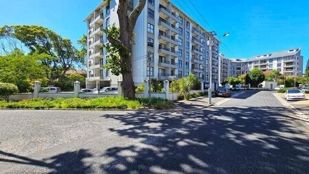 1 Bedroom apartment to rent in Rondebosch, Cape Town