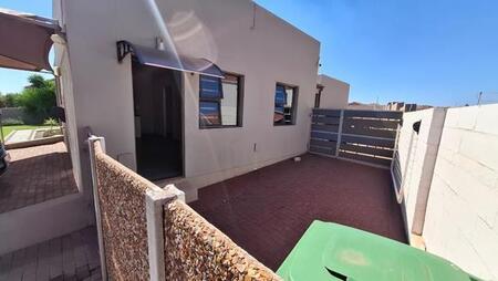1 Bedroom House in Vredenburg