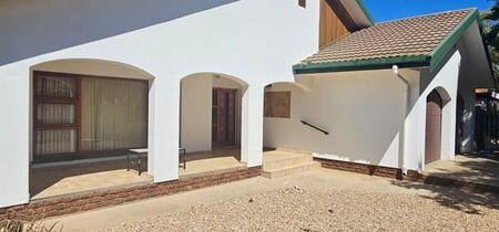 3 Bedroom House in Oudtshoorn