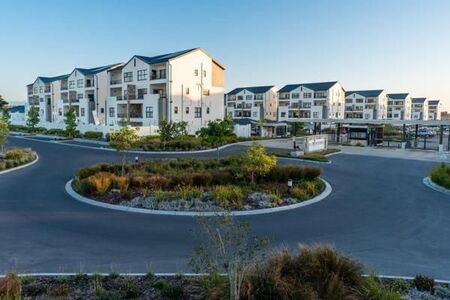 1 Bedroom Apartment in Somerset West Central