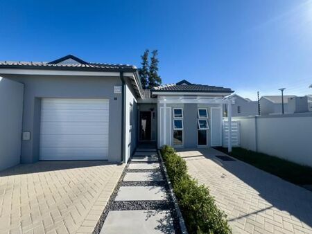2 Bedroom House in Paarl