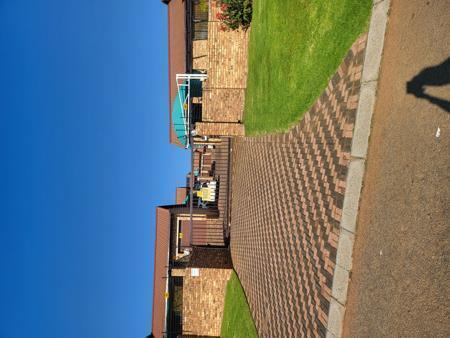2 Bedroom Townhouse in Rangeview
