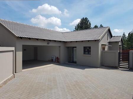 3 Bedroom House in Roodeplaat