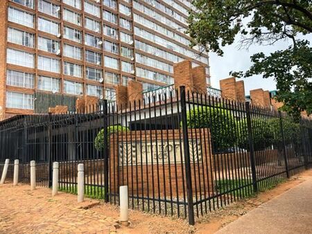 1.5 Bedroom Apartment in Gezina