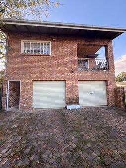 2 Bedroom Flat in Selcourt