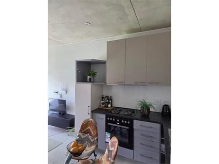 2 Bedroom House in Glen Marais
