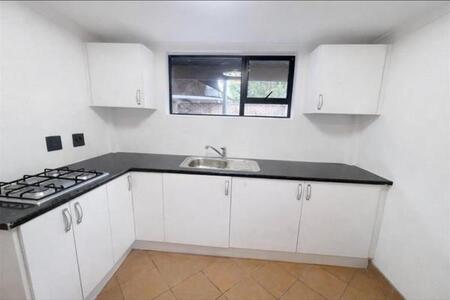 1 Bedroom Apartment in Lyttelton Manor