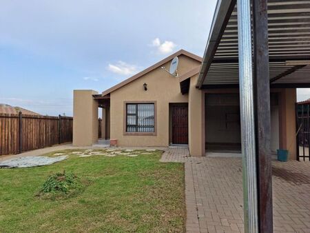 3 Bedroom house to rent in Pinehaven, Bloemfontein