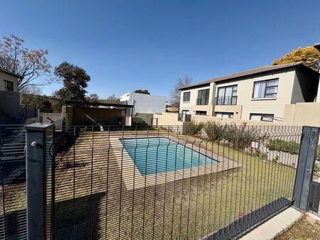 2 Bedroom apartment to rent in Ferndale, Randburg