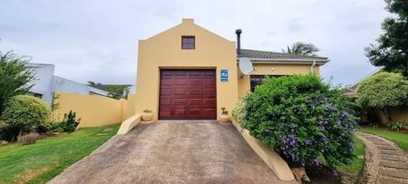 2 Bedroom House in Jeffreys Bay