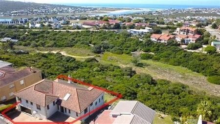 3 Bedroom House in Stilbaai Wes