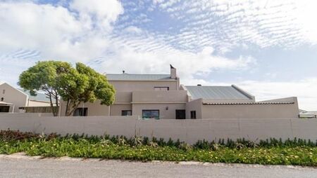 4 Bedroom House in Myburgh Park