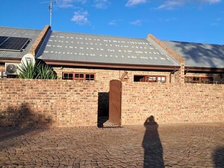 2 Bedroom House in Oudtshoorn