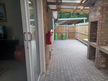 1 Bedroom House in The Village