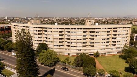 2 Bedroom Apartment in Parow North